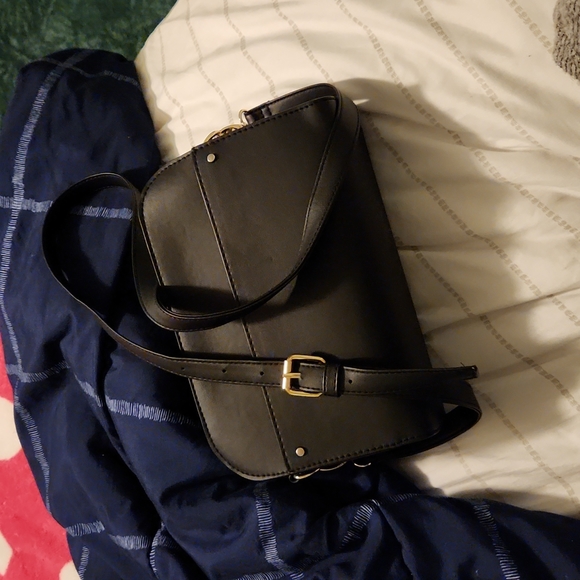 Purse - Picture 2 of 7